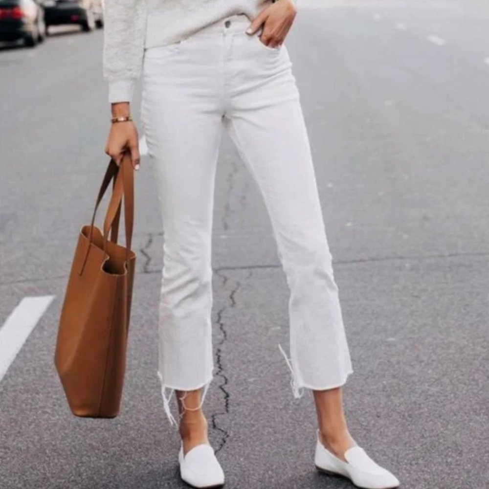 EVERLANE High Rise Kick Crop Jeans Raw Hem Bone White {O34}